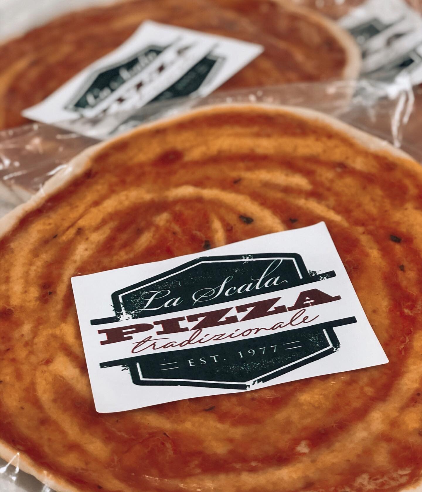 La Scala is now supplying local grocers @broomesfruitveg &amp; @lapiccolagrosseria with packaged traditional pizza bases, gnocchi and pasta sauces 🍕🍝