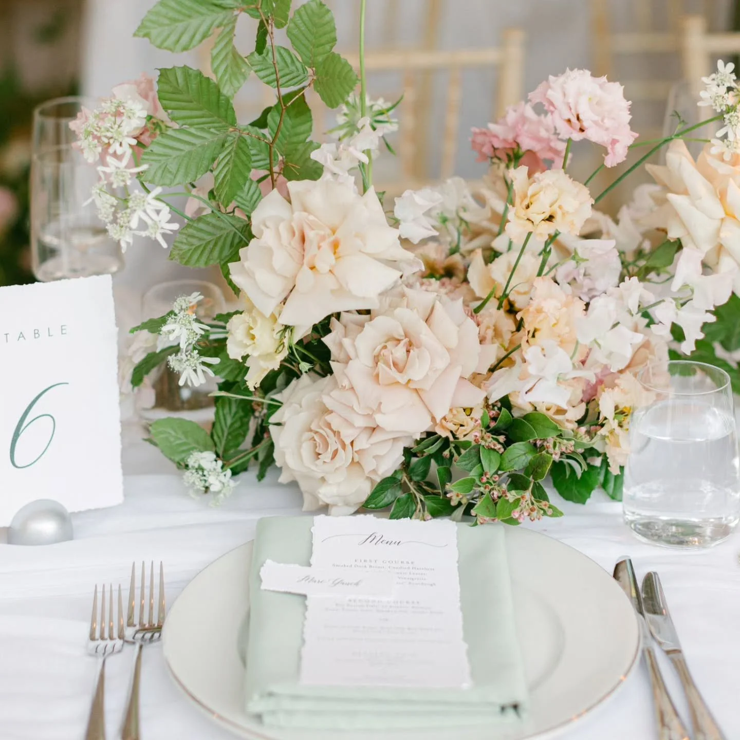 All the beautiful details ❤️

Photo @peter_carvill 
Venue @gloster_house
Planning, design and florals @kristinehayesweddings 

#destinationwedding #irelandwedding #glosterhouse