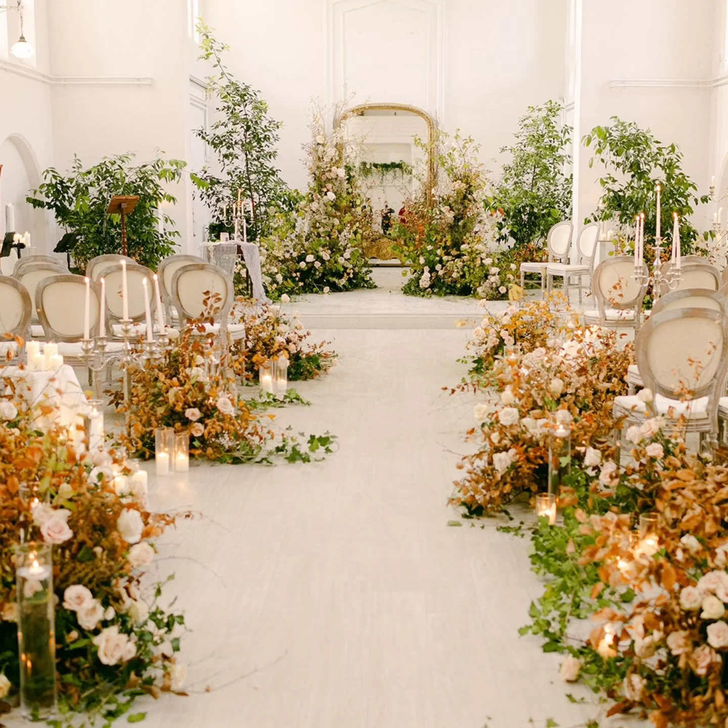 Meandering, overgrown aisle. A wintry hush softening the edges between chapel and garden. December light slipping through old windows, carrying the nostalgia of time passing and a love that only deepens, season after season.

Wedding weekend team:
Ph
