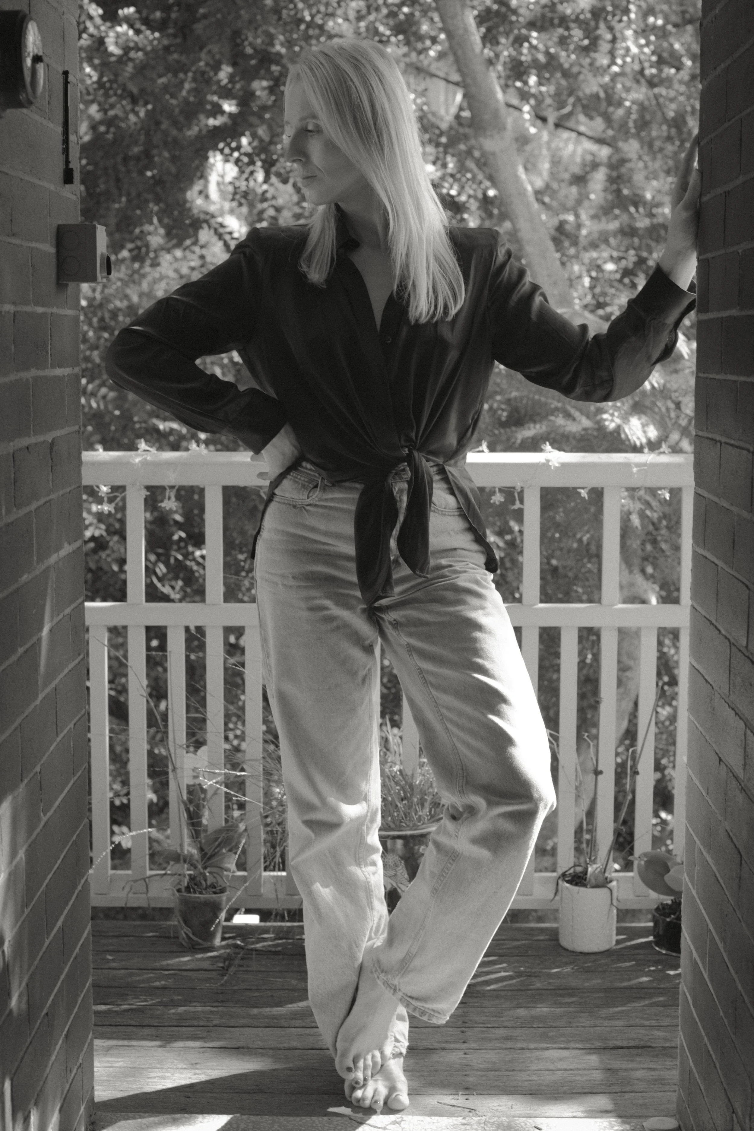 Tina_Df_3293_BW_small.jpg
