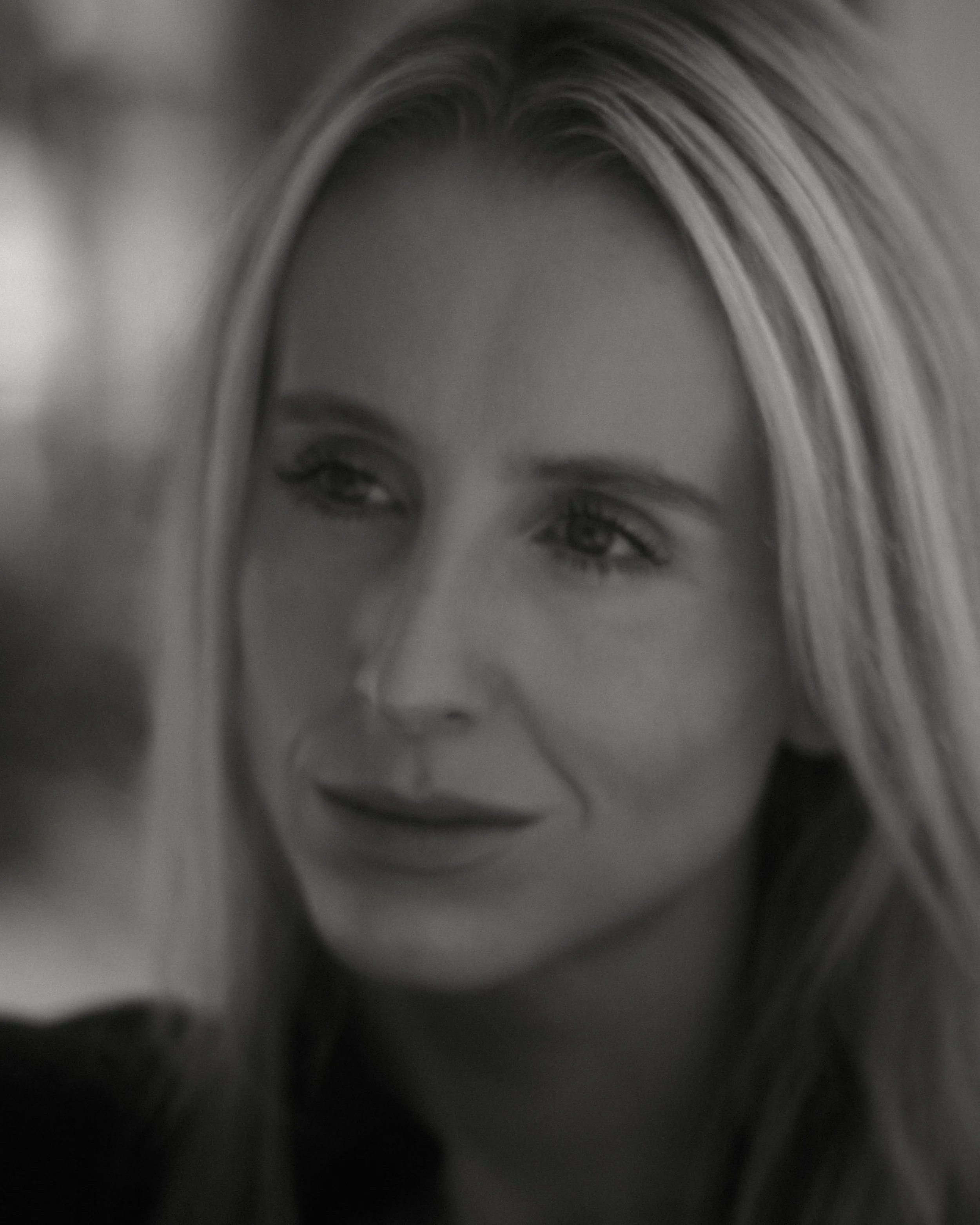 Tina_Df_3226_BWSep_small.jpg