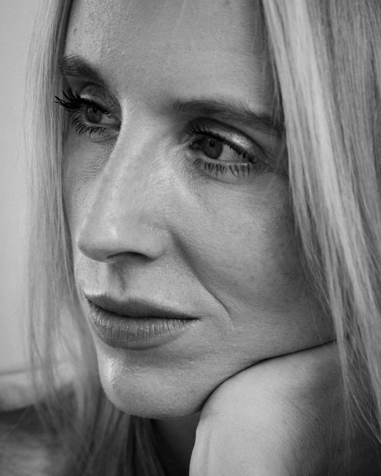 Tina_Df_3573_BW_small.jpg