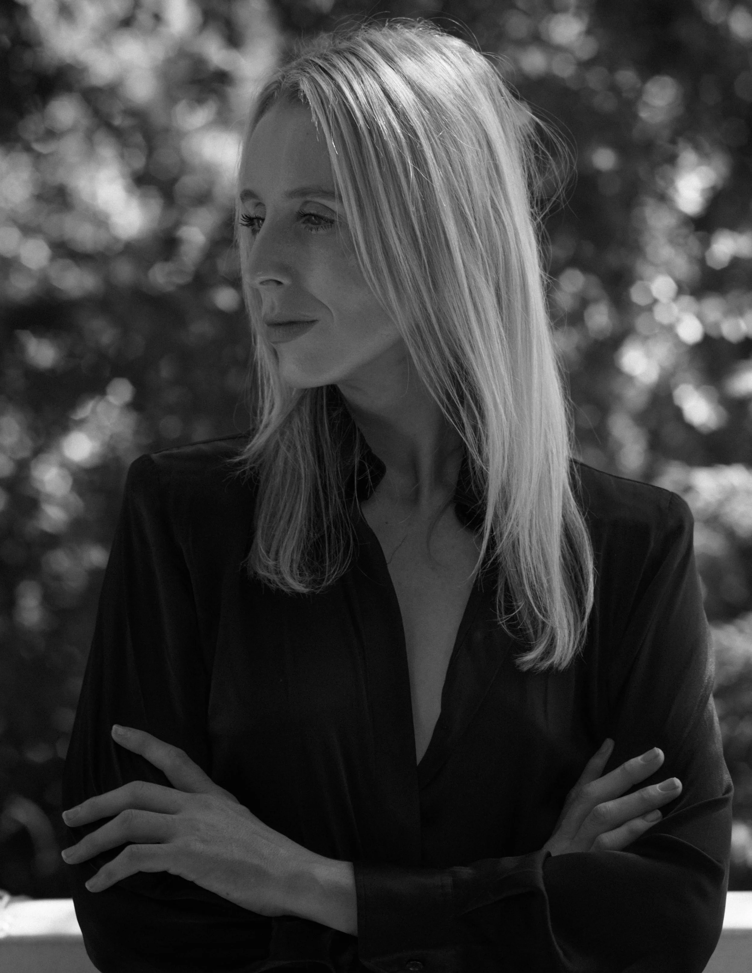 Tina_Df_3405_BW_small.jpg