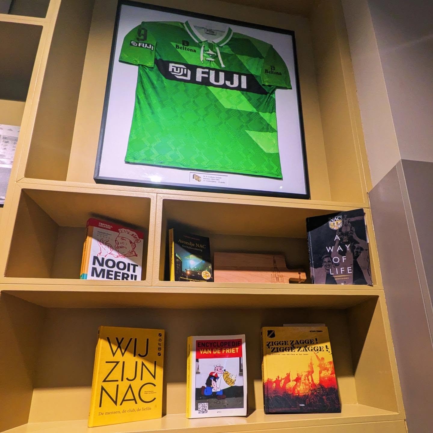 Yes! Heerlijke ingredi&euml;nten voor een #avondjenac💛🖤
 
Storm! 
Eren Poolse bevrijders! 
Viandel @friet.van.riet met wat voetbalcultuur erbij van o.a.  @sjoerd_mossou en @footballculture_com

+ 3 of meer punten en pinten!

#hupnac💛⚫️✌️
#bredavoo
