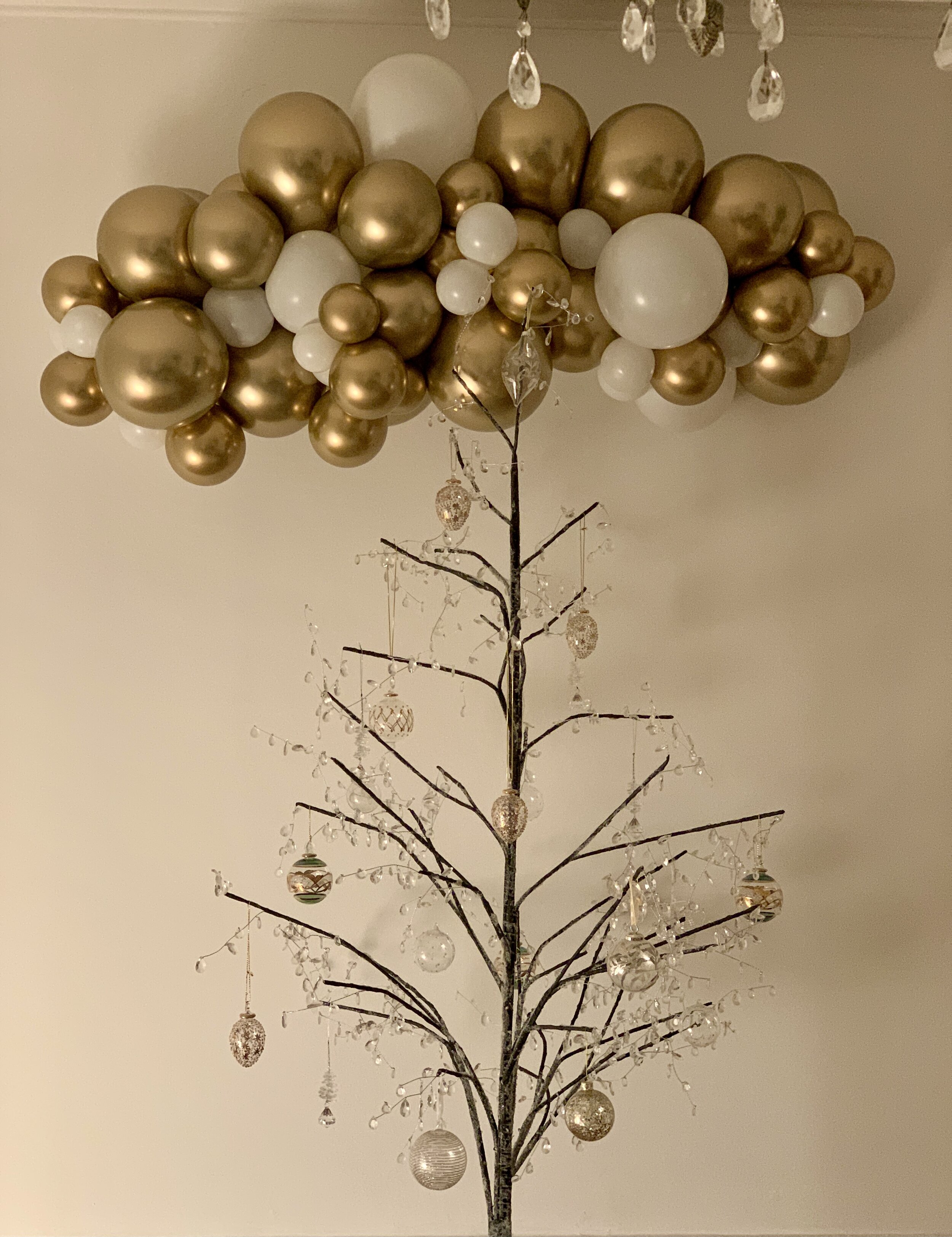 Gold Christmas balloon garland - Shenanigans.jpeg