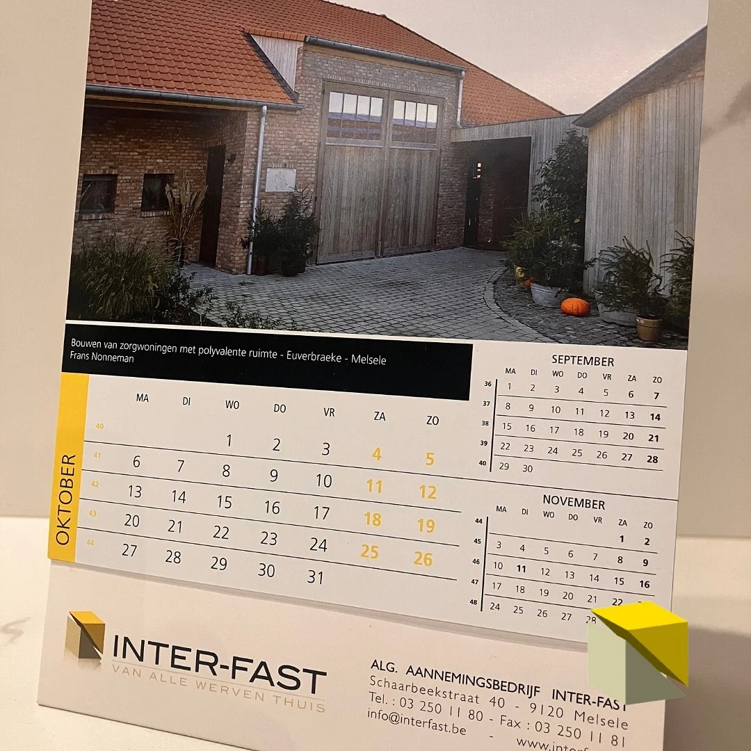 1 oktober: Een nieuwe projectfoto op onze kalender: een glimp op de gevel van de nieuwe studio&rsquo;s bij @euverbraeke: een huiselijke en comfortabele B&amp;B te Melsele, waar je van alles kan beleven!
#vanallewerventhuis #melsele #benb #euverbraeke