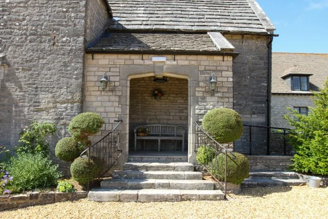 Mortons Manor Entrance.jpeg