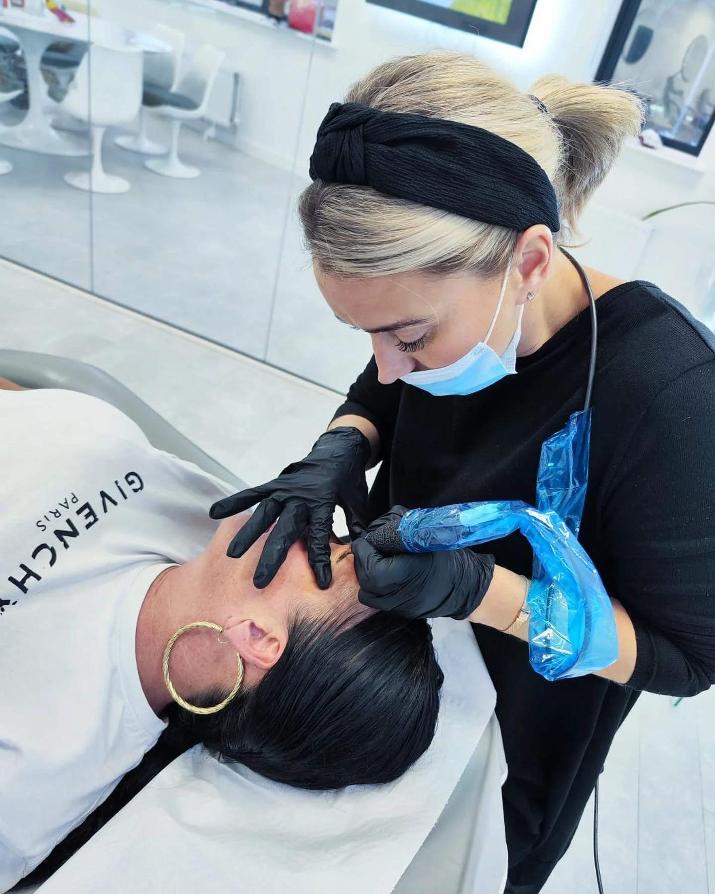 Best Microblading and machine brows course UK