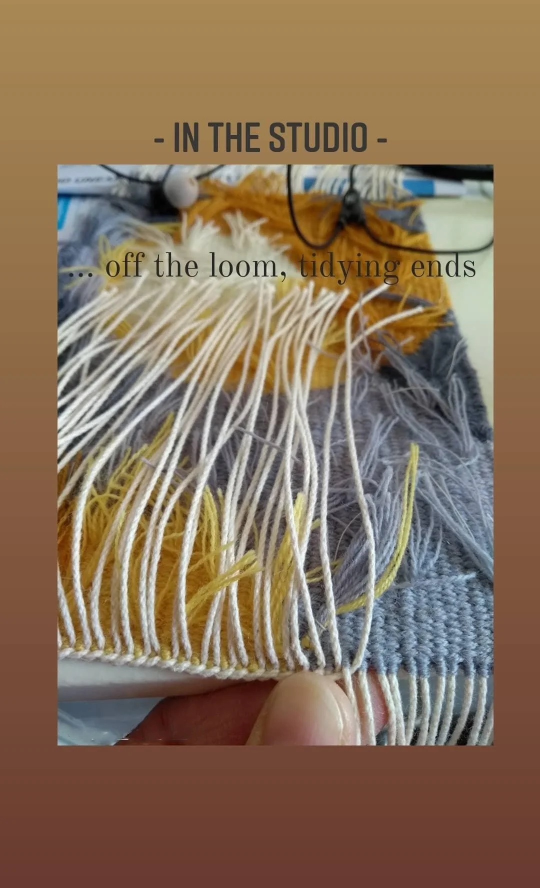 cutting off a tapestry and tidying the warp ends