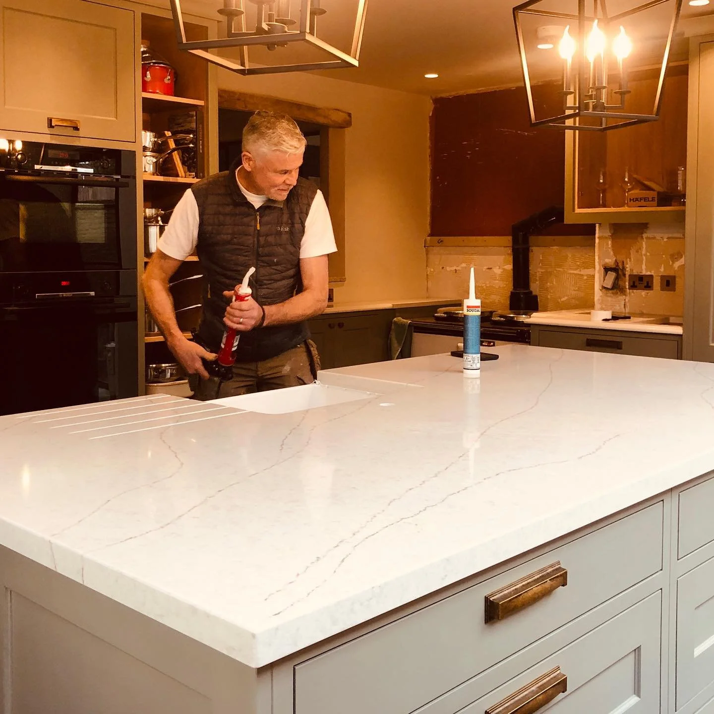 The sun is finally shining and it might be time for us to come out of our social media hibernation!
The fabulous team @surrey_marble_and_granite fitted the worktops at this kitchen recently and it&rsquo;s nearly all finished and ready for pics.
This 