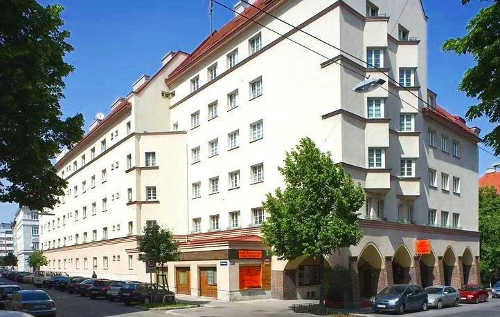 Ebert-Hof_WienerWohnen.jpg