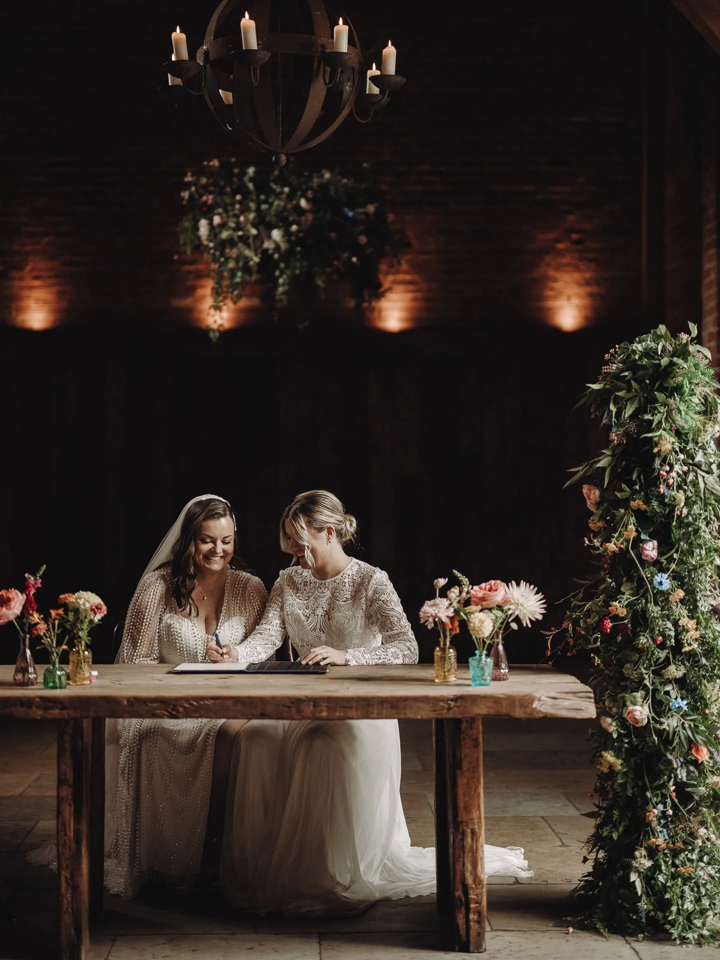 Still not over this beautiful couples wedding last summer at the gorgeous @shustokebarn 

The full wildflower collection, including aisle foliage, floral pillars and floral halos brought beautiful colour to this venue. 

Captured beautifully by @gary