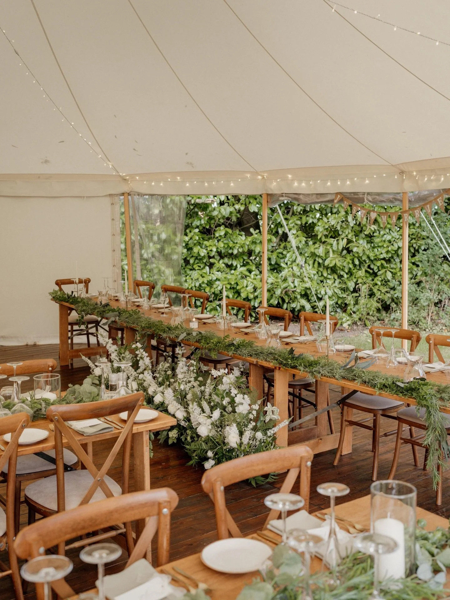 Walk down the aisle surrounded by foliage, then let it frame your top table 🌿🤍

Our aisle foliage can be repurposed into a lush meadow for your reception - beautiful, practical and perfectly cohesive. 

Enquire today to secure your date 💌🌿

#flow
