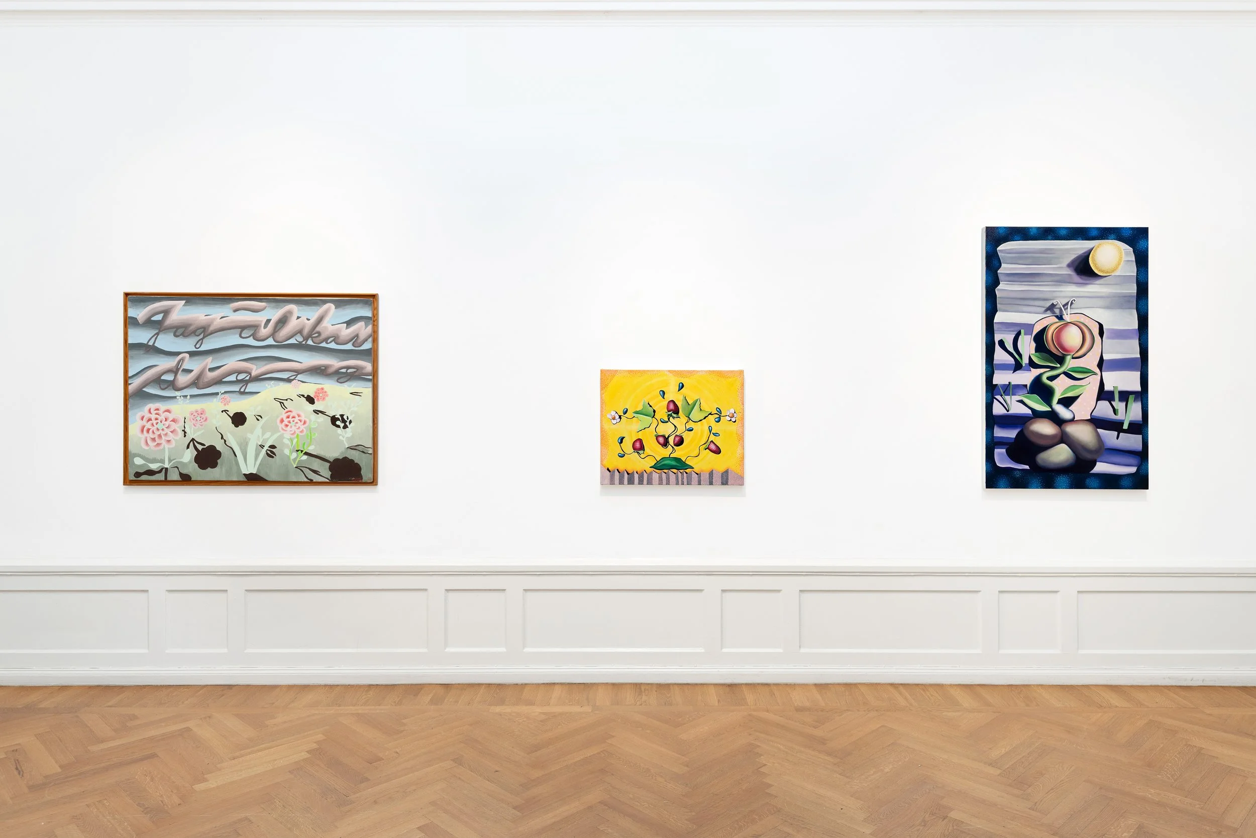 Install shot by Sissela Jensen of ''Märklighet!'' at Konstnärshuset, 2026.