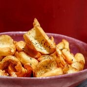 Batata rústica c/ maionese trufada