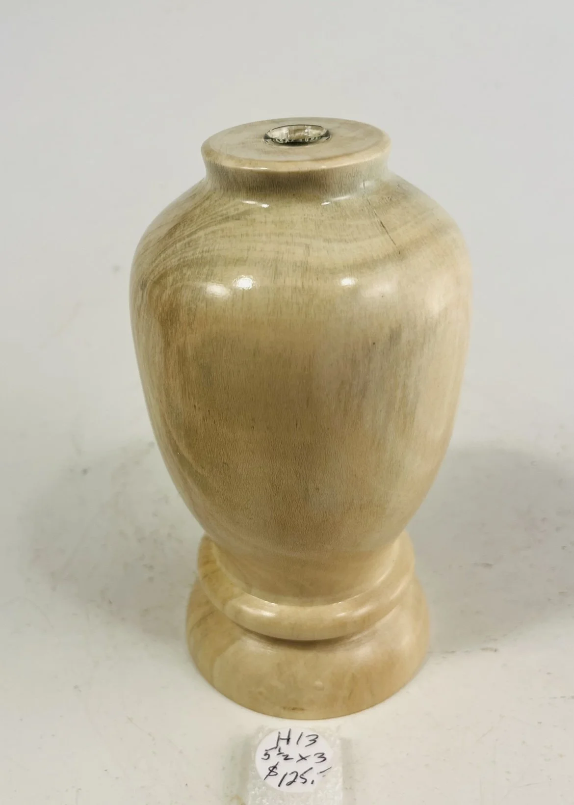 Holly Vase         H13