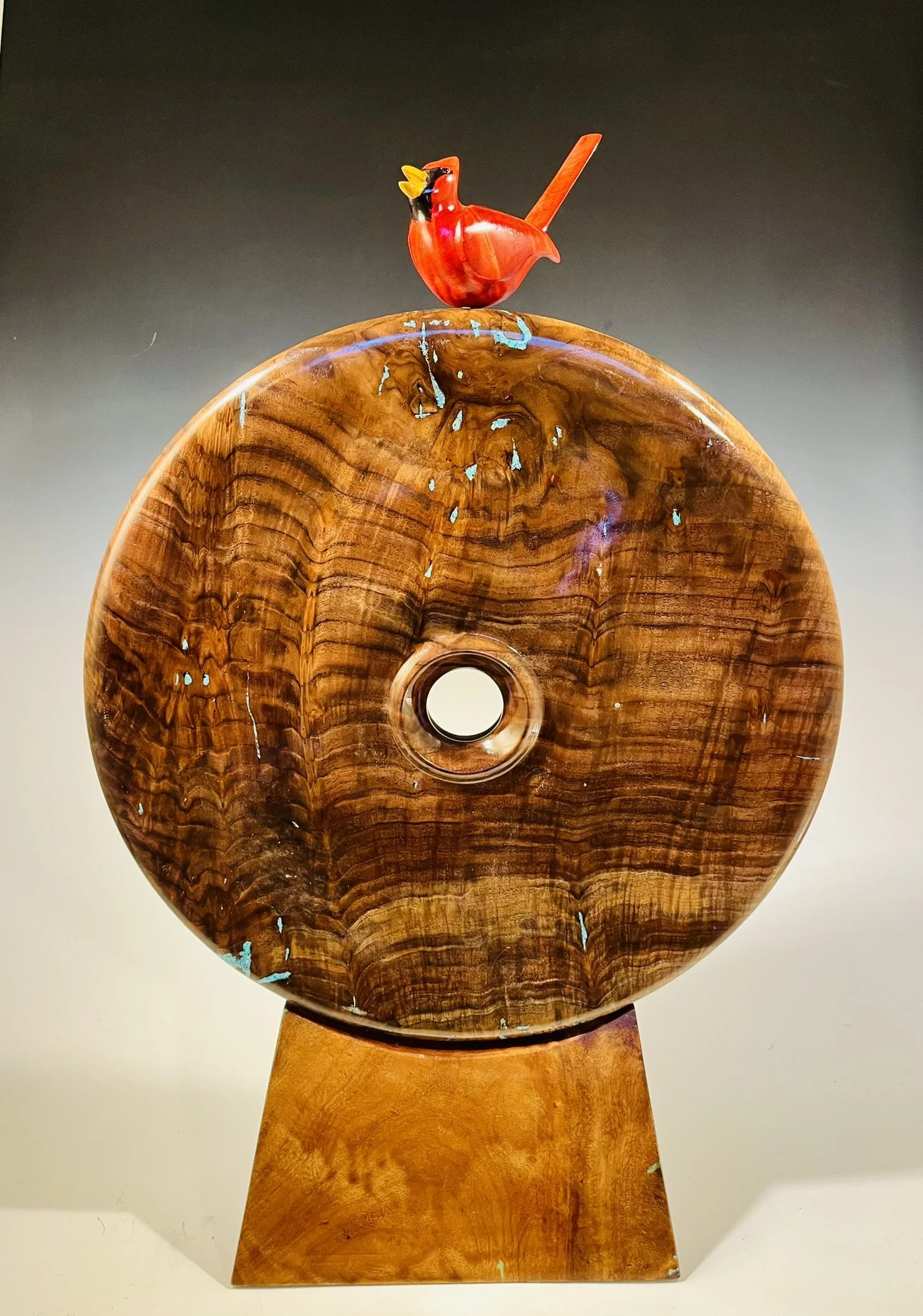 Claro Walnut Donut with Cardinal