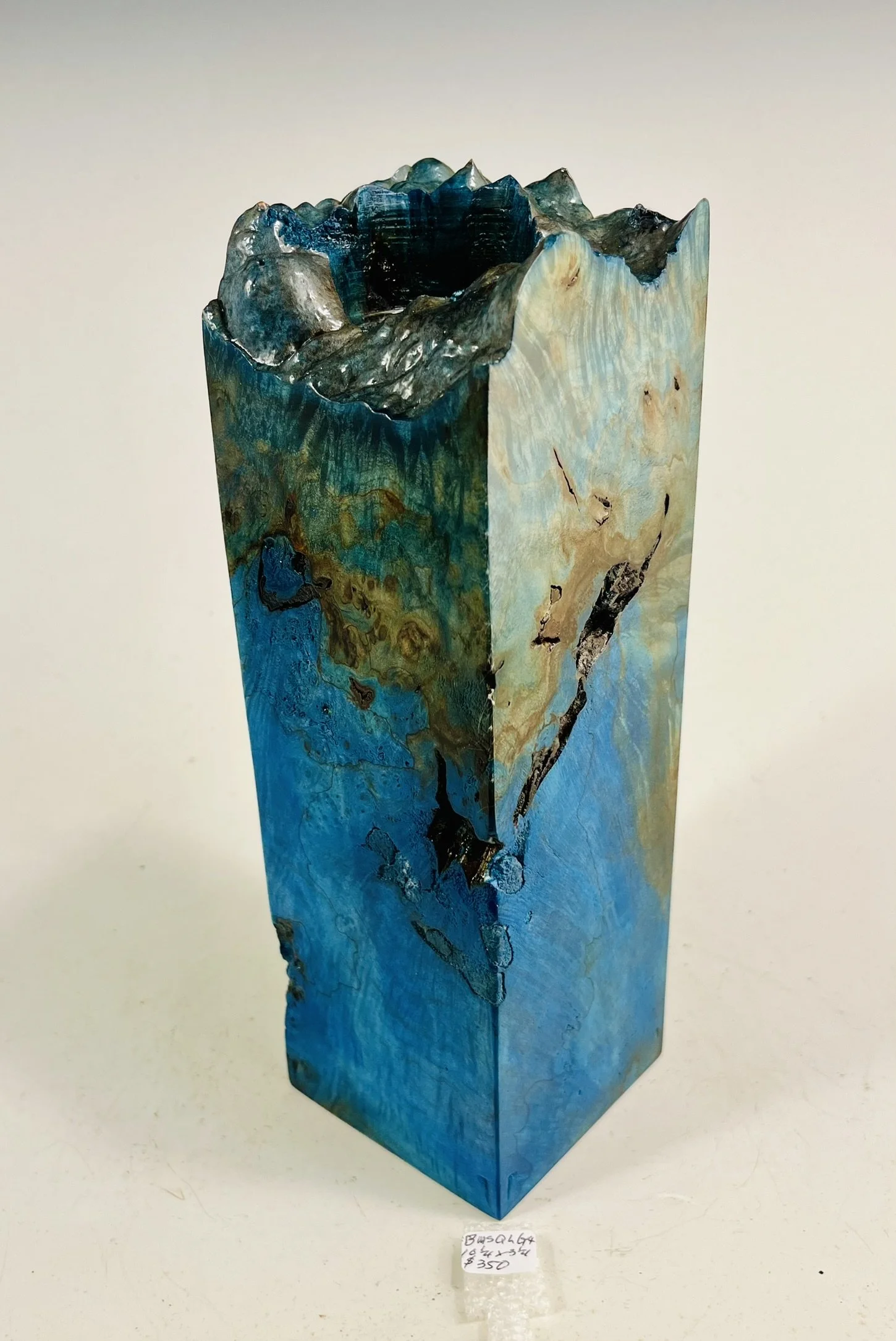 Maple Burl Vase     BMSQLG4