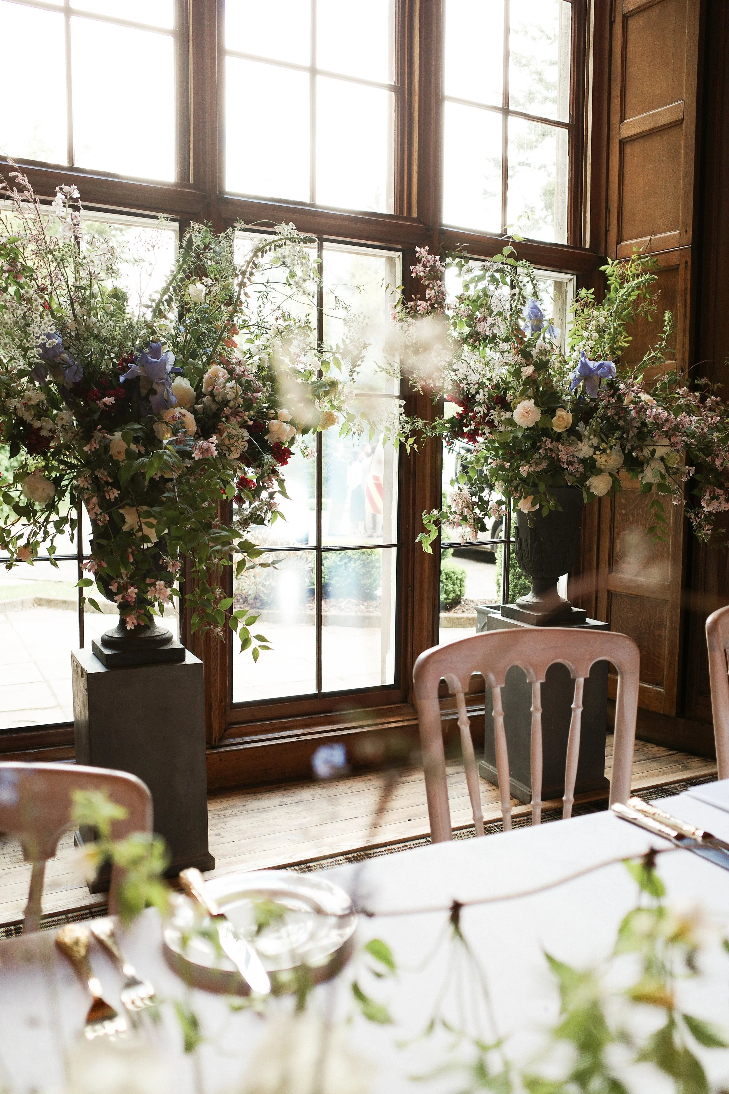 Weddings, Spring
Collaborator: Clementine Weddings & Events
Location: Drumtochty Castle
Season: Spring