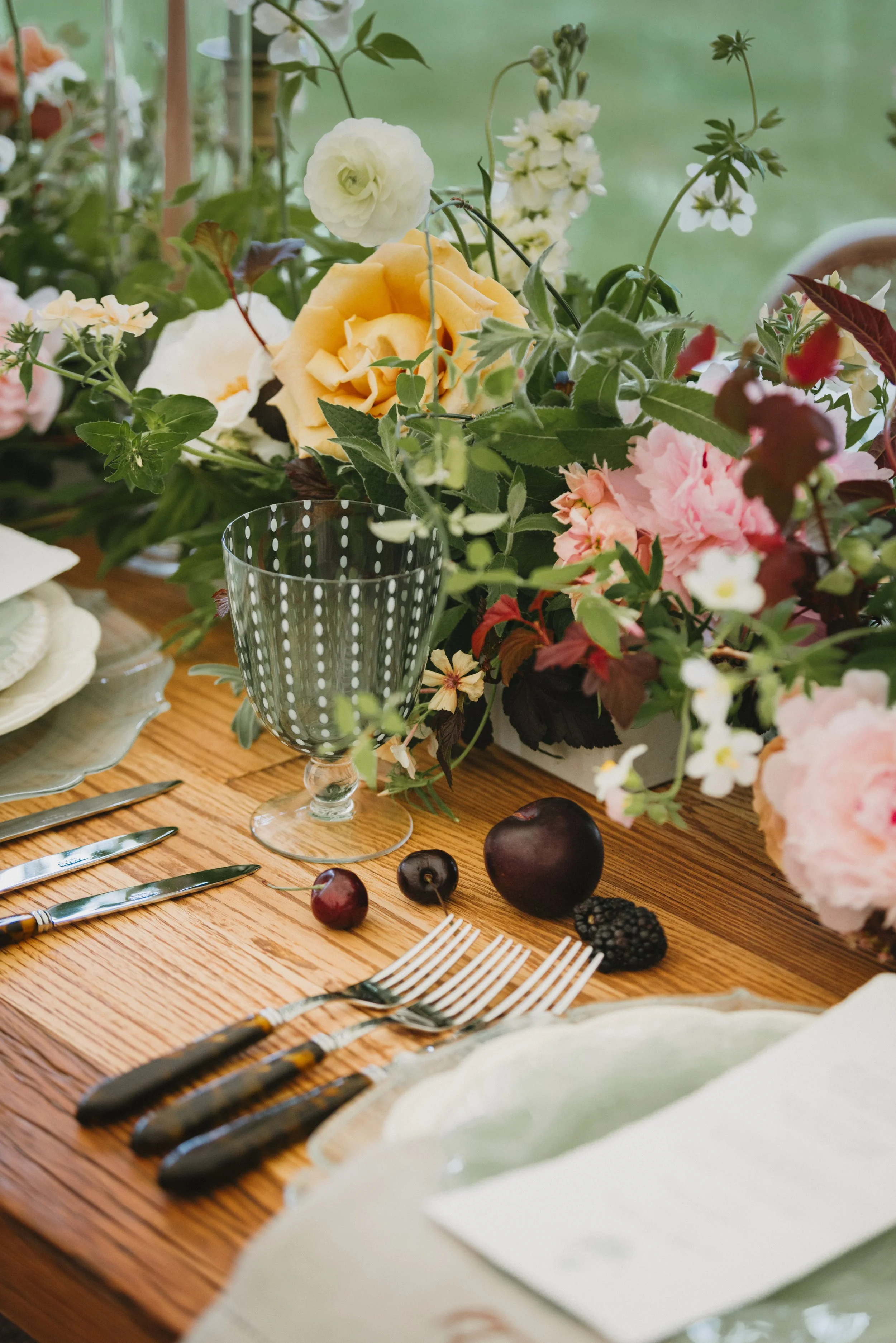 PYRUS-Botanicals-Secret-Garden-Wedding-14.jpg