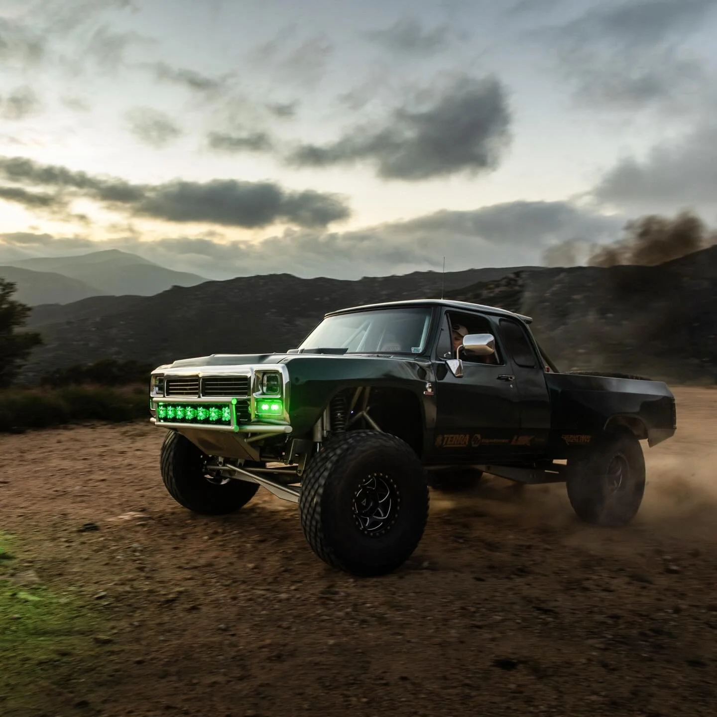 Green for St Patrick&rsquo;s day ☘️ last month with @kdub1333 and his incredible first gen Cummins. @pflip_  decided last minute we needed to do something special @bajadesigns for St Pattys day and shooting this truck was perfect