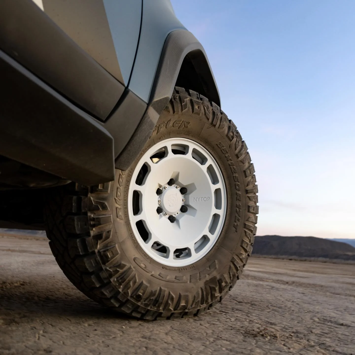 ADV Classic @nytopusa wheels are perfection on the NYTOP Land Cruiser. Images from a @bajadesigns shoot we went on last year.