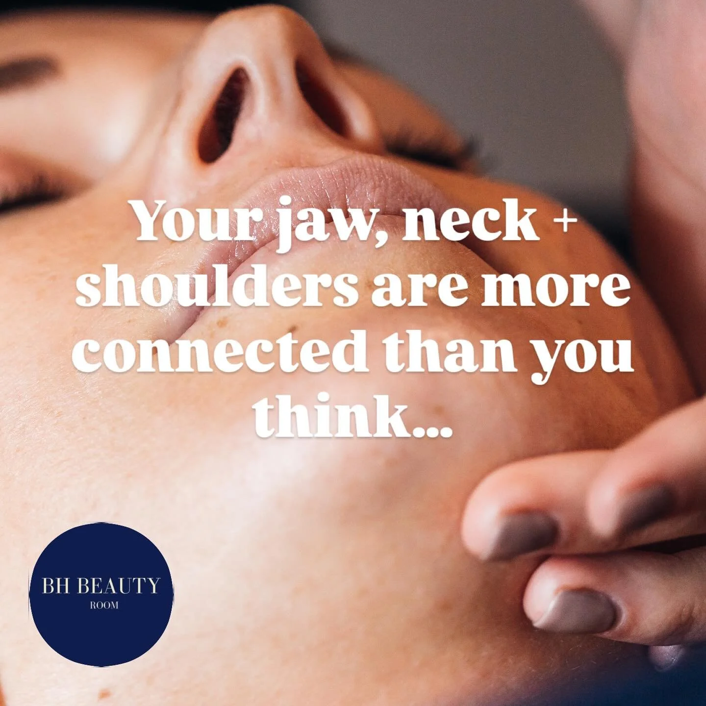 When tension builds up in your jaw (also known as the TMJ &ndash; Temporomandibular Joint), it often spreads to the head, neck + shoulders too. That&rsquo;s why jaw pain, clenching, or grinding can lead to:
😬 Tightness + discomfort
🤕 Headaches &amp