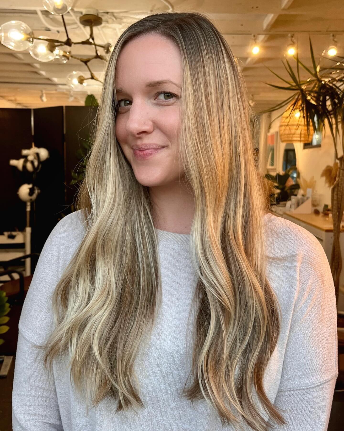Made with love by KaLeigh 🖤

#atxhairstylist 
#plumepretty 
#atxblondes