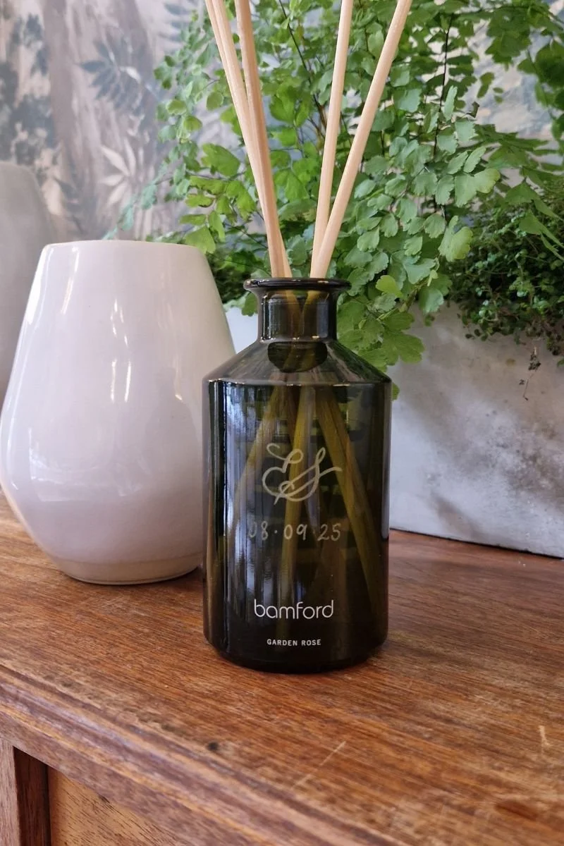 live engraving wedding experience inviting writing (2).jpg