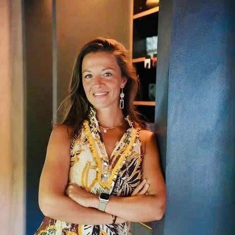 Why Self-Aware Midlife Women Still End Up in Unhealthy Relationships