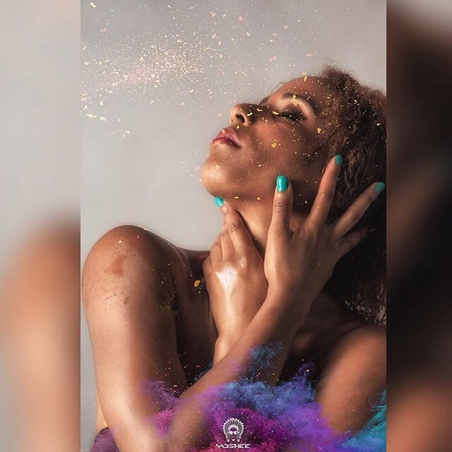 ✨Head Full Of Dreams, Thoughts Full Of Colors🎨 📸 by @yosh_and_co 
#photoshoot #dreamer #colorful #colorfulart #brownskin #melaninmagic #guadeloupe #dancer #women