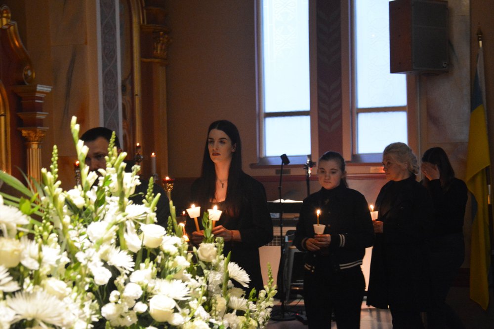 cathedral-holy-friday-2024-6-procession-people.jpg