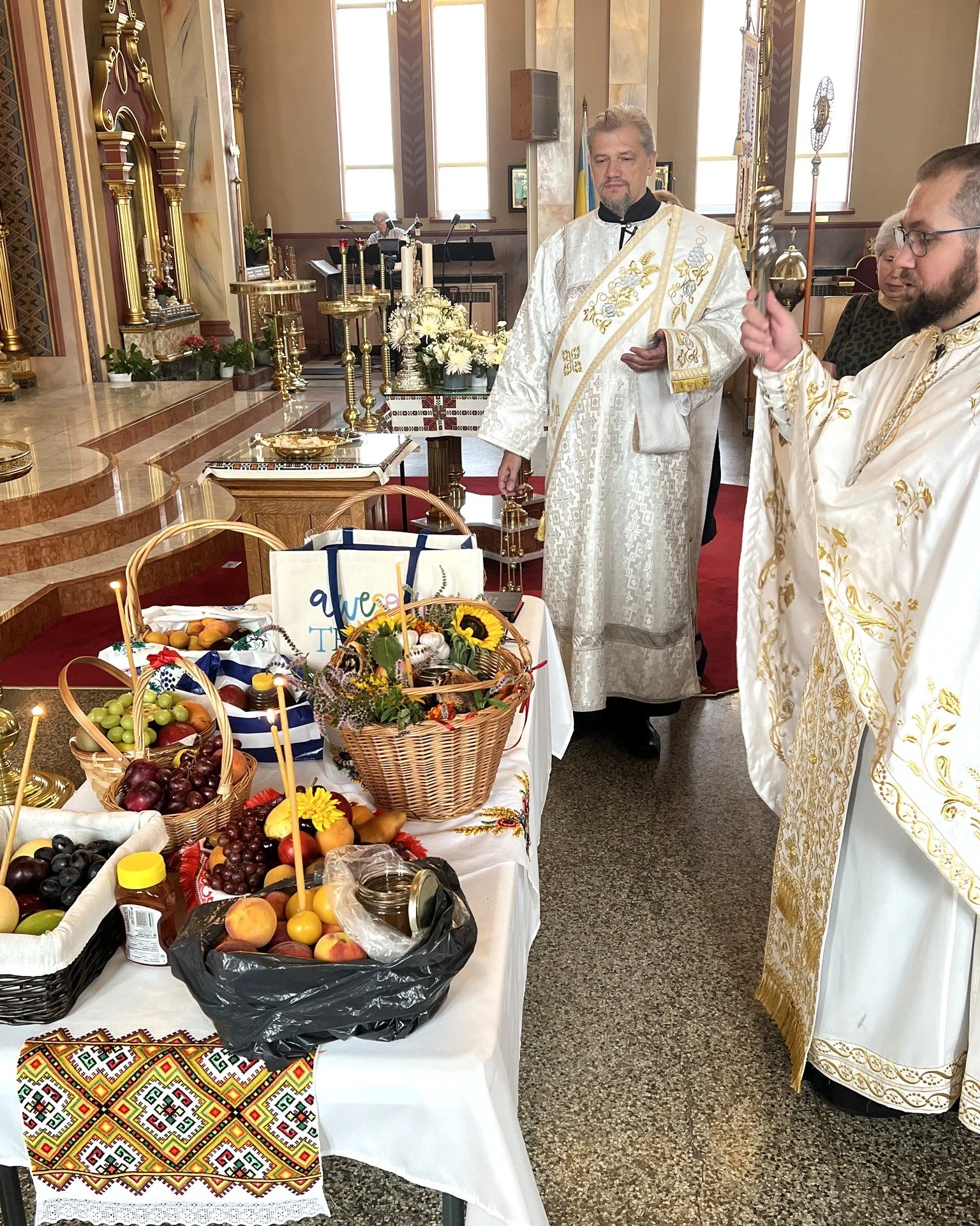 Blessing of fruit at the Cathedral (Photos) — St. Volodymyr Cathedral ...