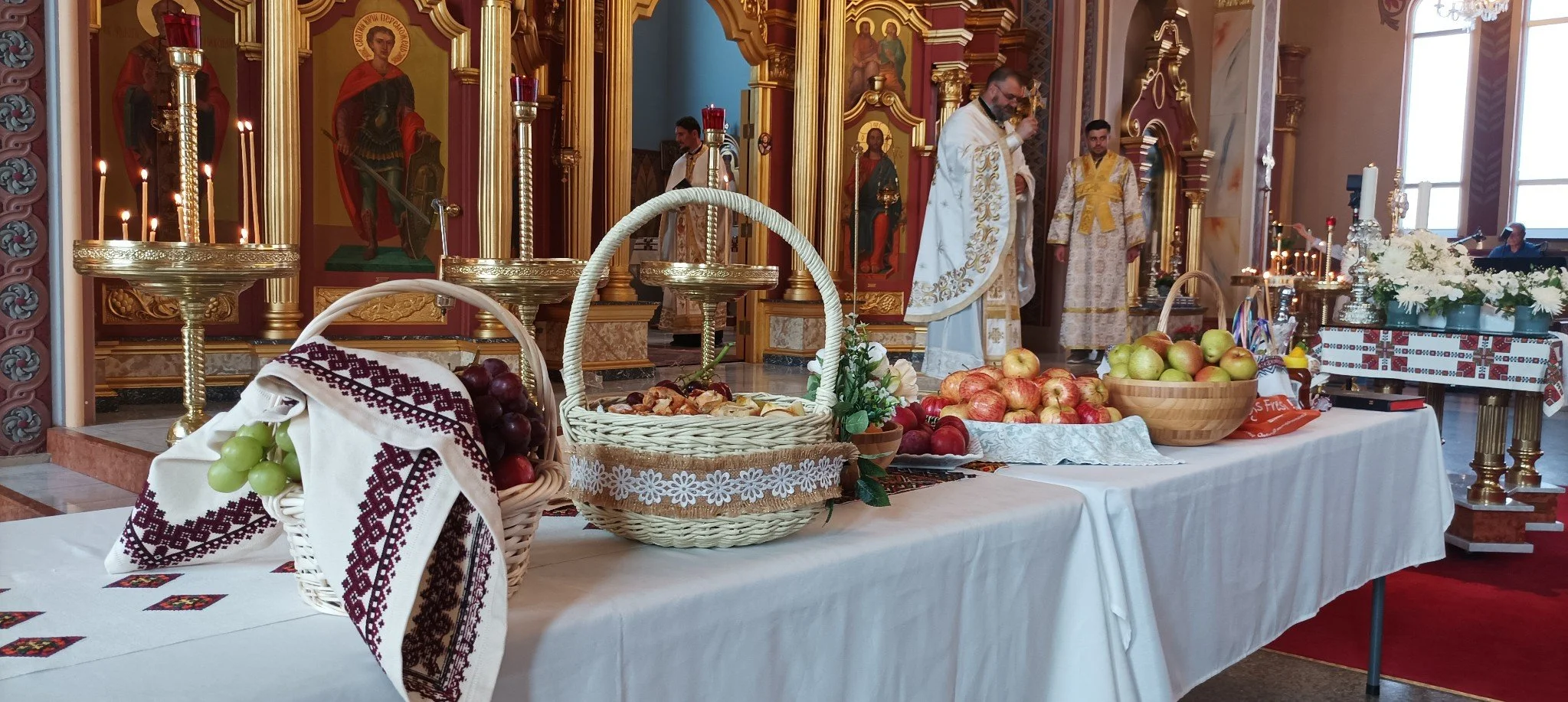 Blessing of fruit at the Cathedral (Photos) — St. Volodymyr Cathedral ...