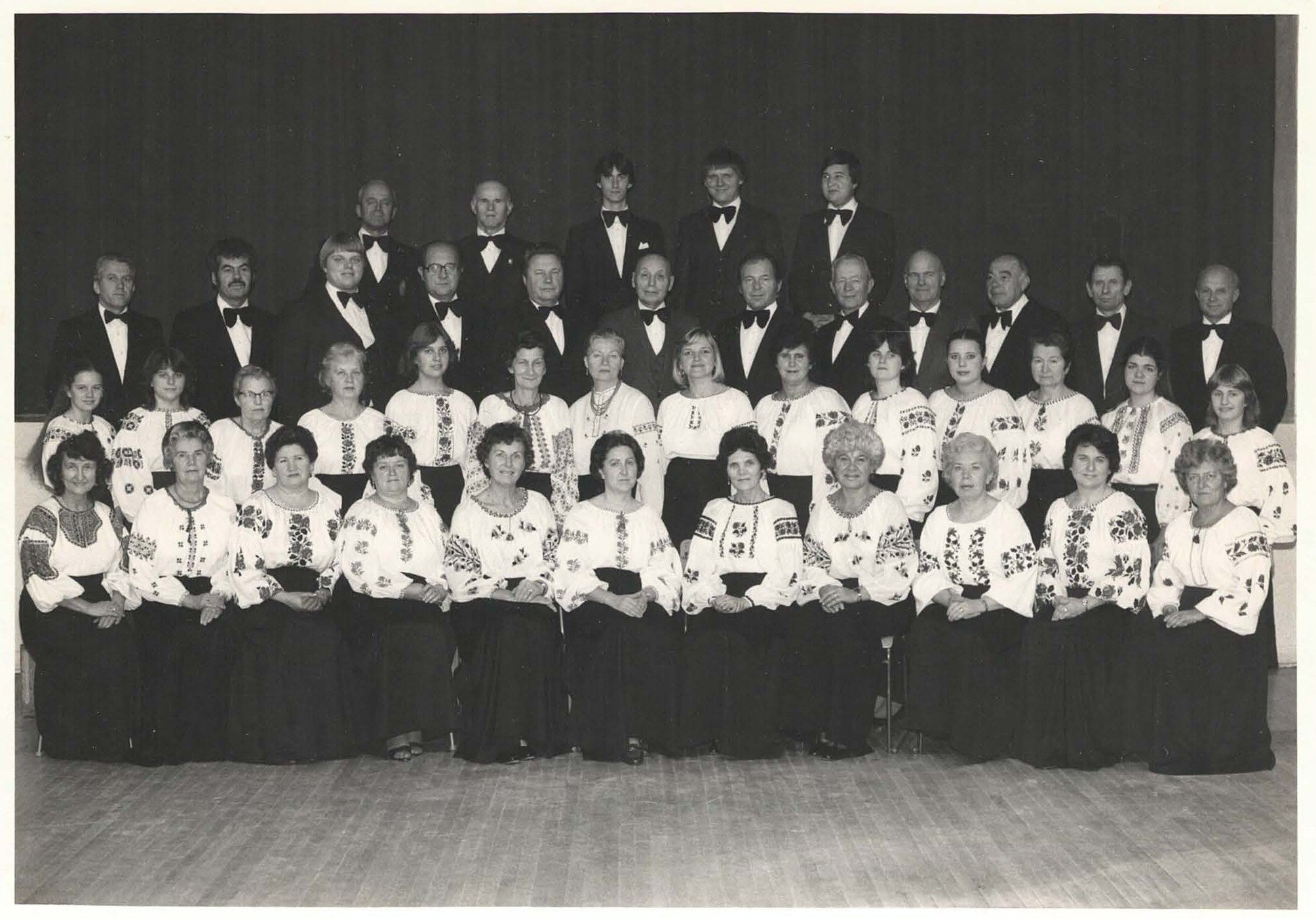 З АРХІВІВ: Хор Катедри св. Володимира