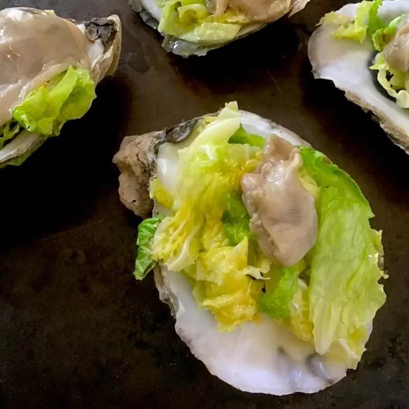 Oysters Rockefeller Hollandaise