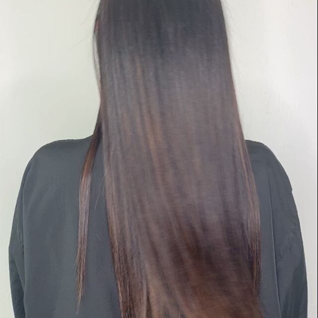 Say HELLO 👋🏻 to smooth sleek hair.  We did a treatment on @rocky.raq yesterday and it&rsquo;s pretty unbelievable. Excuse me- do you see that SHINE? 🌟Call the salon to schedule your appointment. 📞