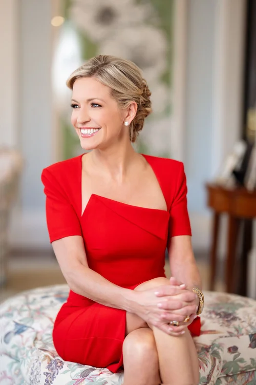 ainsley earhardt green dress Talks Faith, Motherhood, & Her Fox News Ascent — The Conservateur SCULPTED-FIT