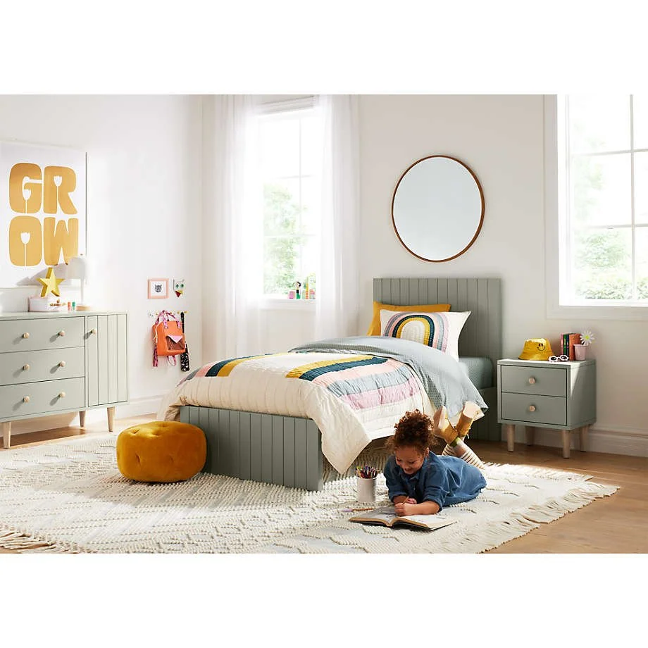 CK_SP22_KS_14_301_Kid_002.jpg
