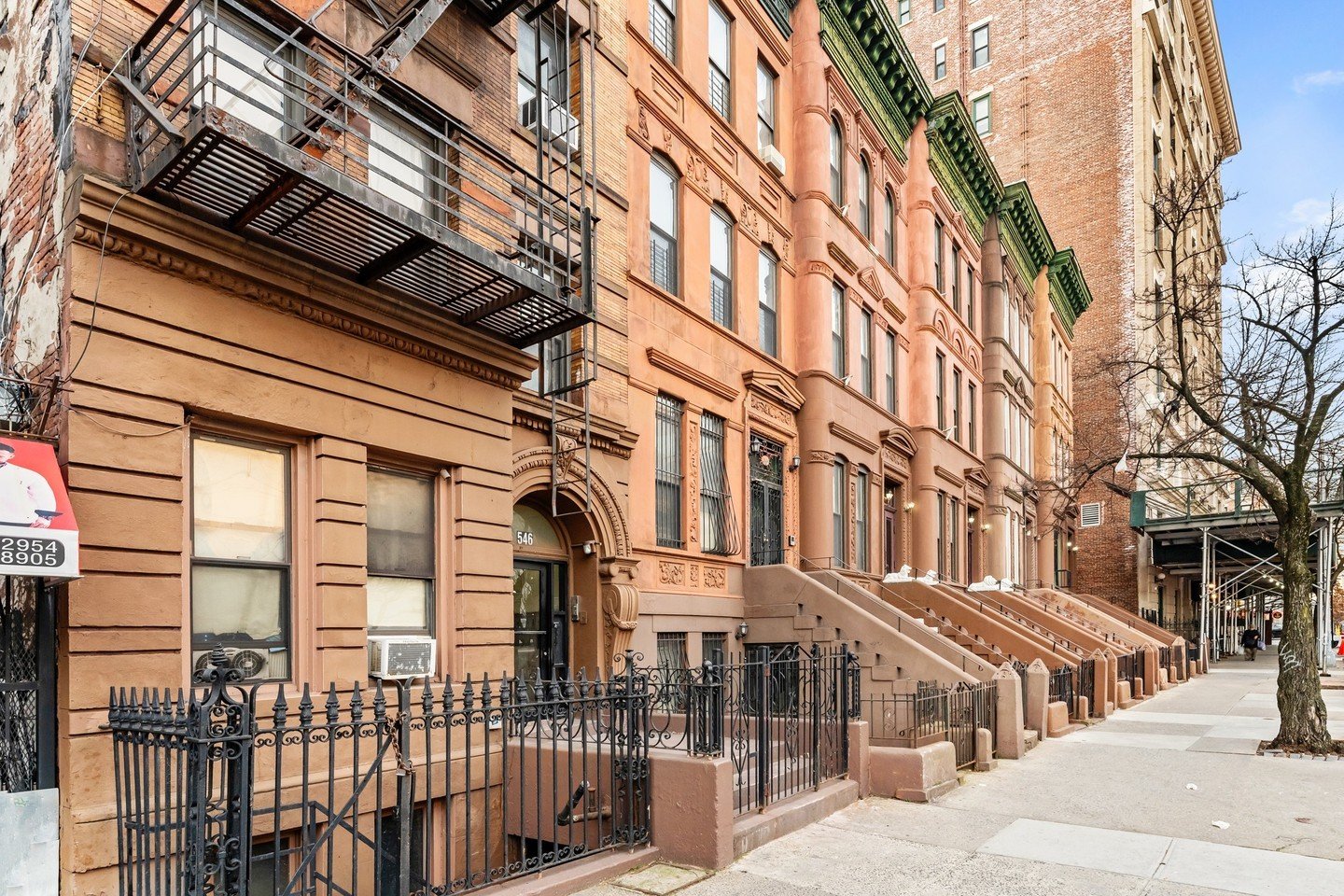 FEATURED✨ 546 West 165th Street, a beautiful 6-unit multi-family brownstone nestled in the vibrant heart of Washington Heights.

This historic gem is a rare find, offering tremendous potential for upgrades and renovations. Currently configured with o