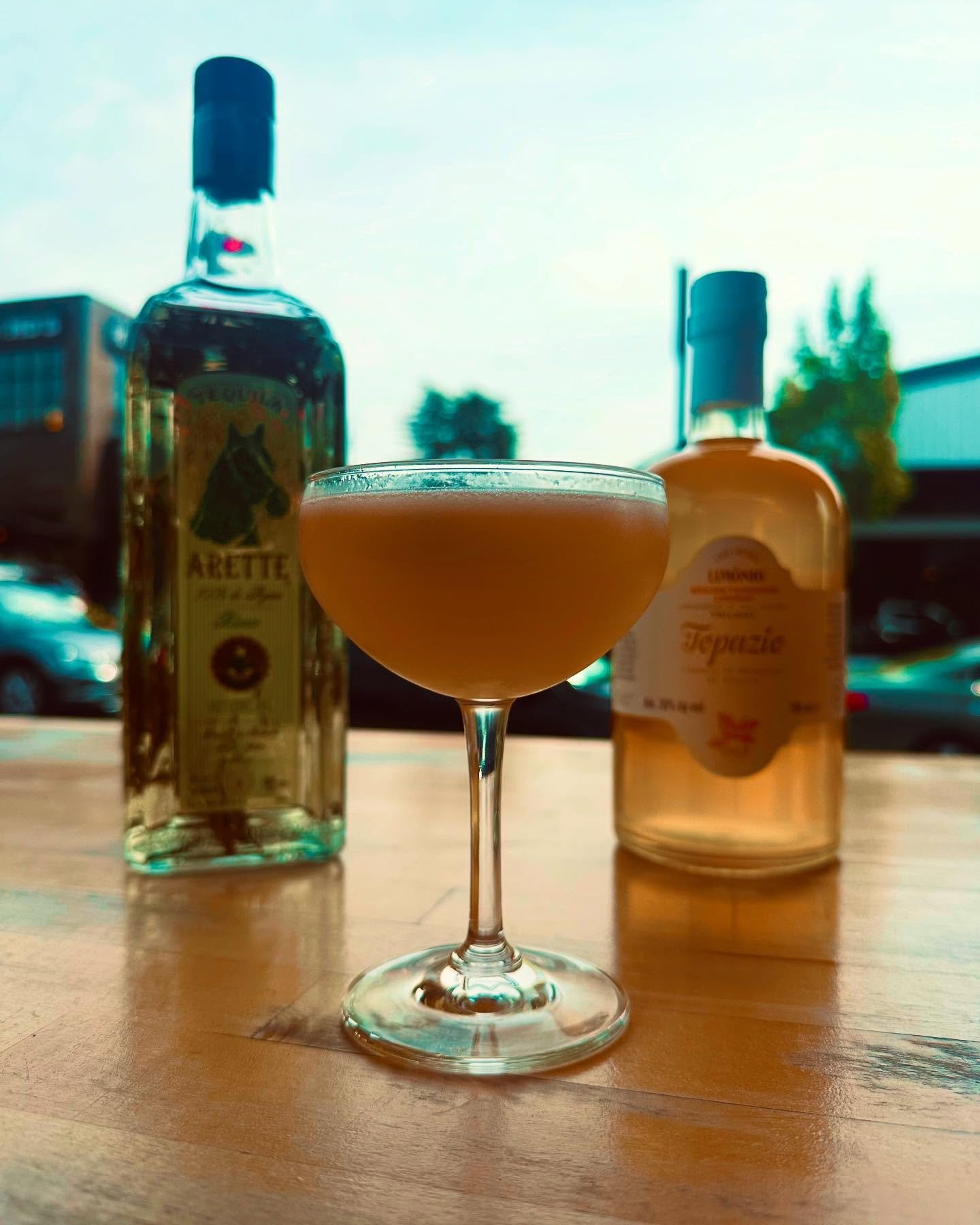 Battle of the Bars Paloma! There are some excellent and refreshing drinks to be had, so get down here and try em! 

Calypso has joined in with a tamarind delight!
Pluma
espolon tequila, lime, tamarind, agave, grapefruit soda

Kelnero is the cocktail 