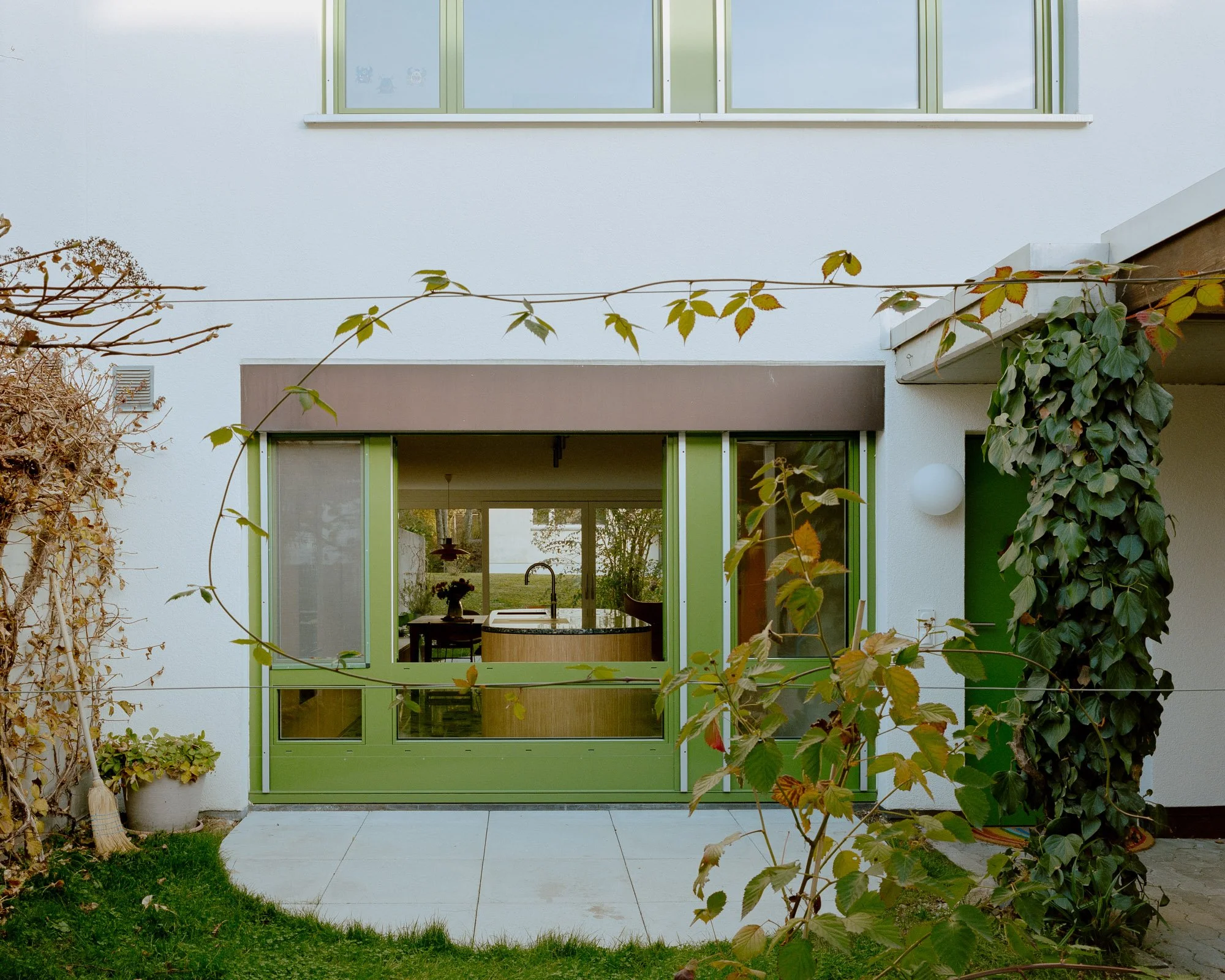 house in witikon / Lukas mersch