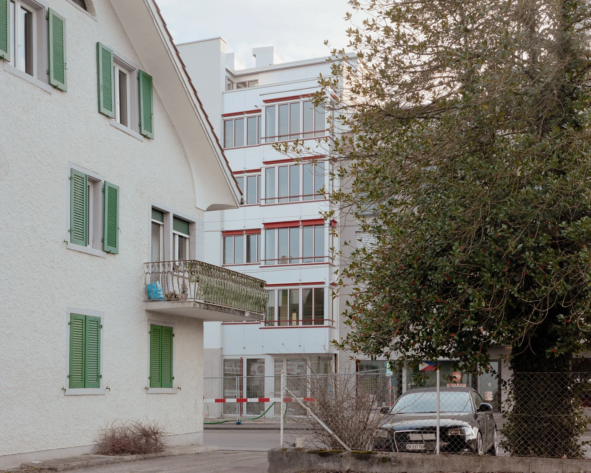 Haus Zwischen Scheiben / Atelier nu