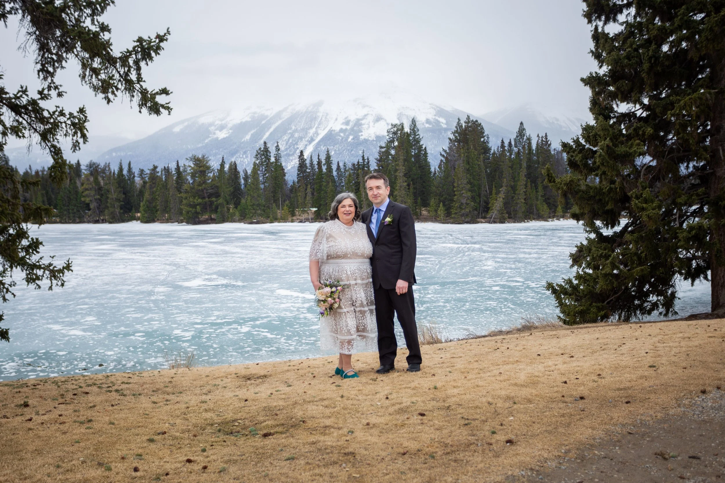 Jasper Park Lodge winter wedding.jpg