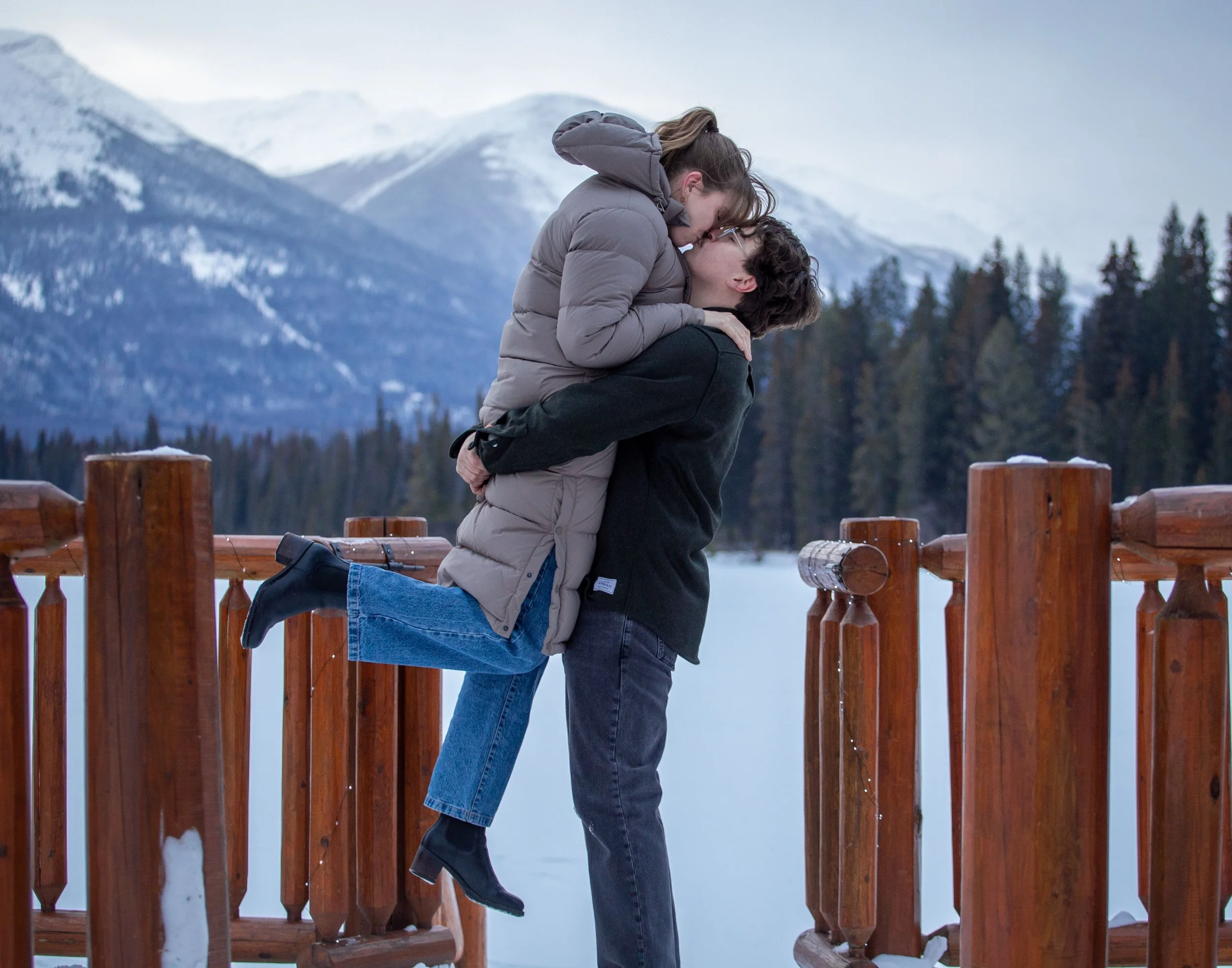 Winter Proposal in Jasper 1.jpg