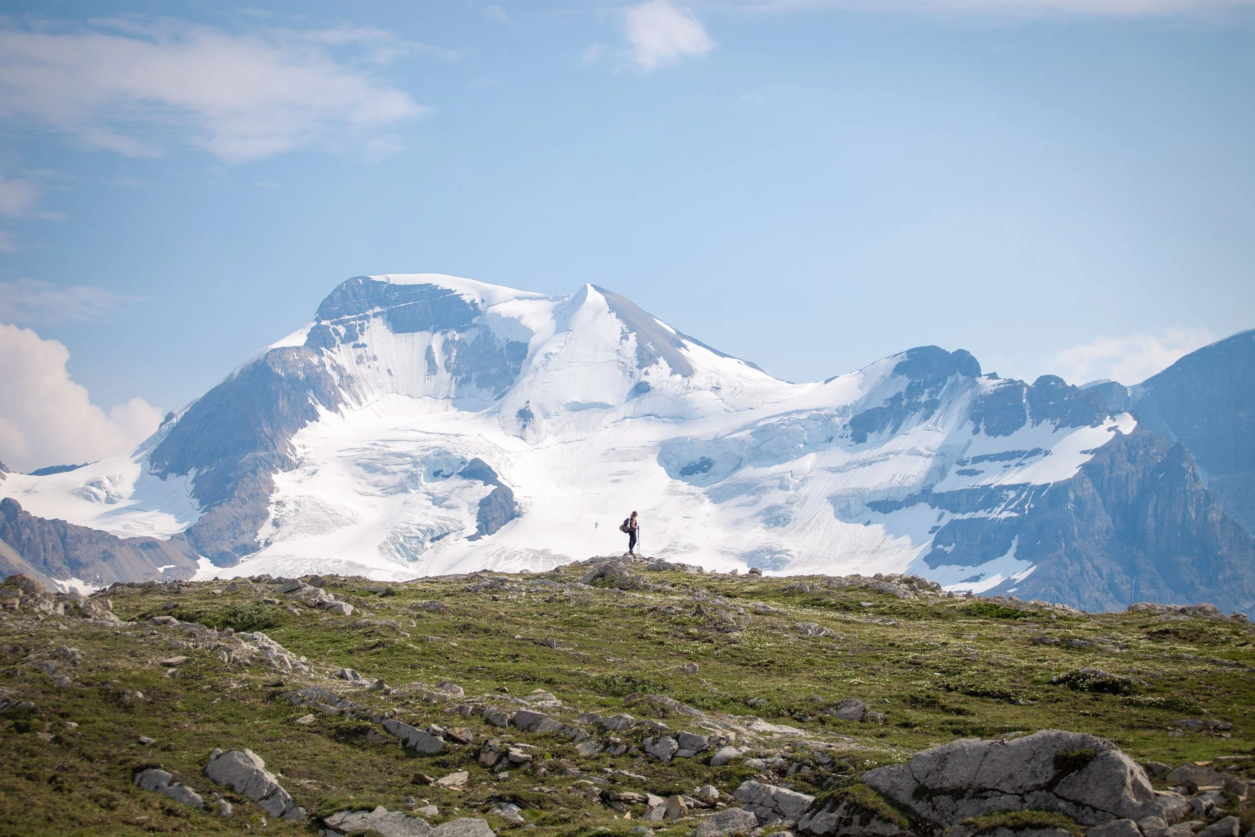Jasper vs Banff: Which Mountain Park Is Better for Your Trip?