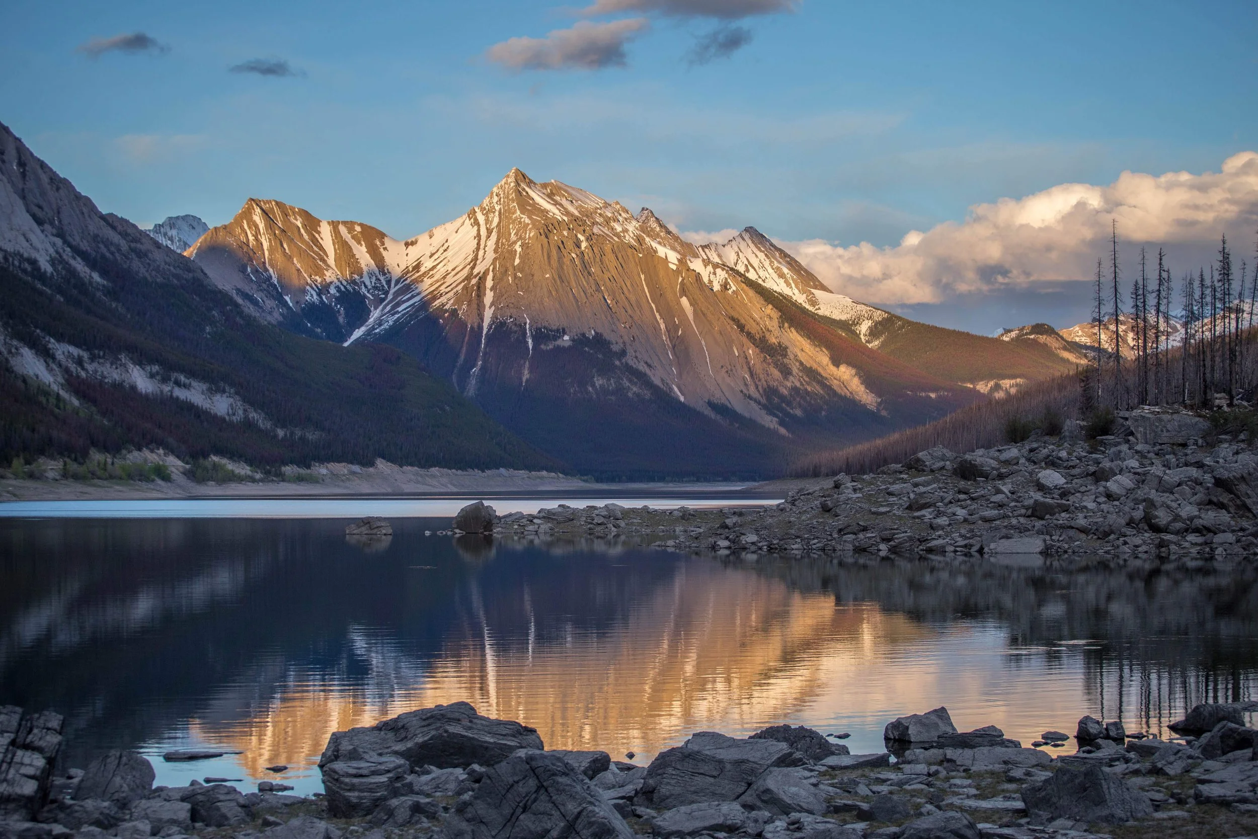medicine lake no people.jpg