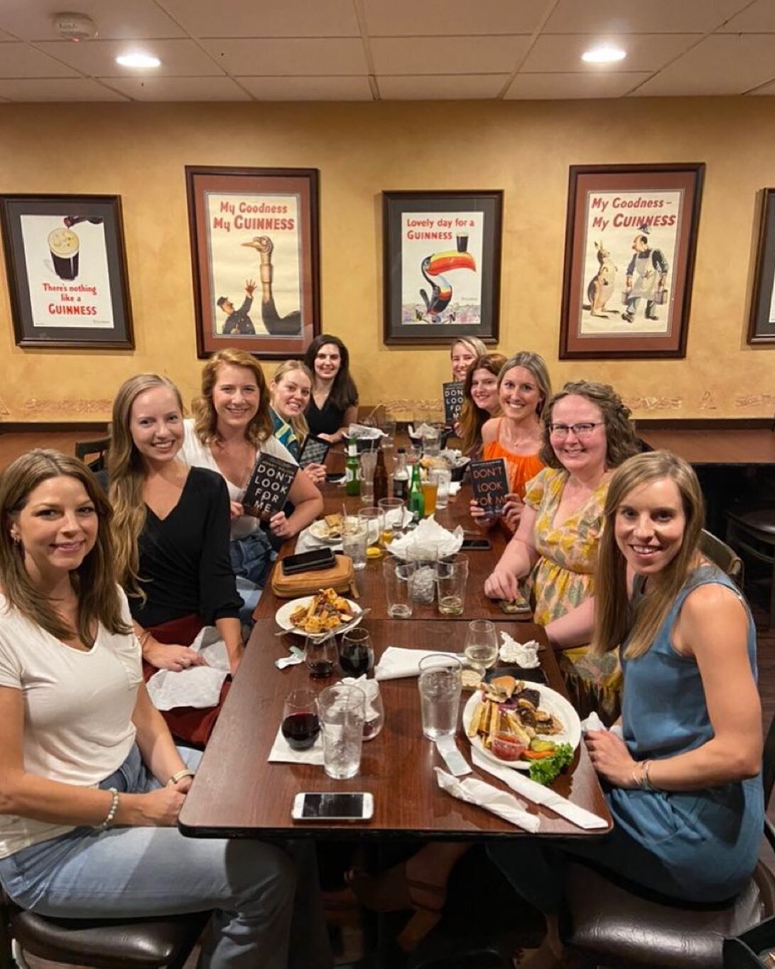 Little Rock August Meet-Up! ✨ Thanks for having us, @duganspublr!