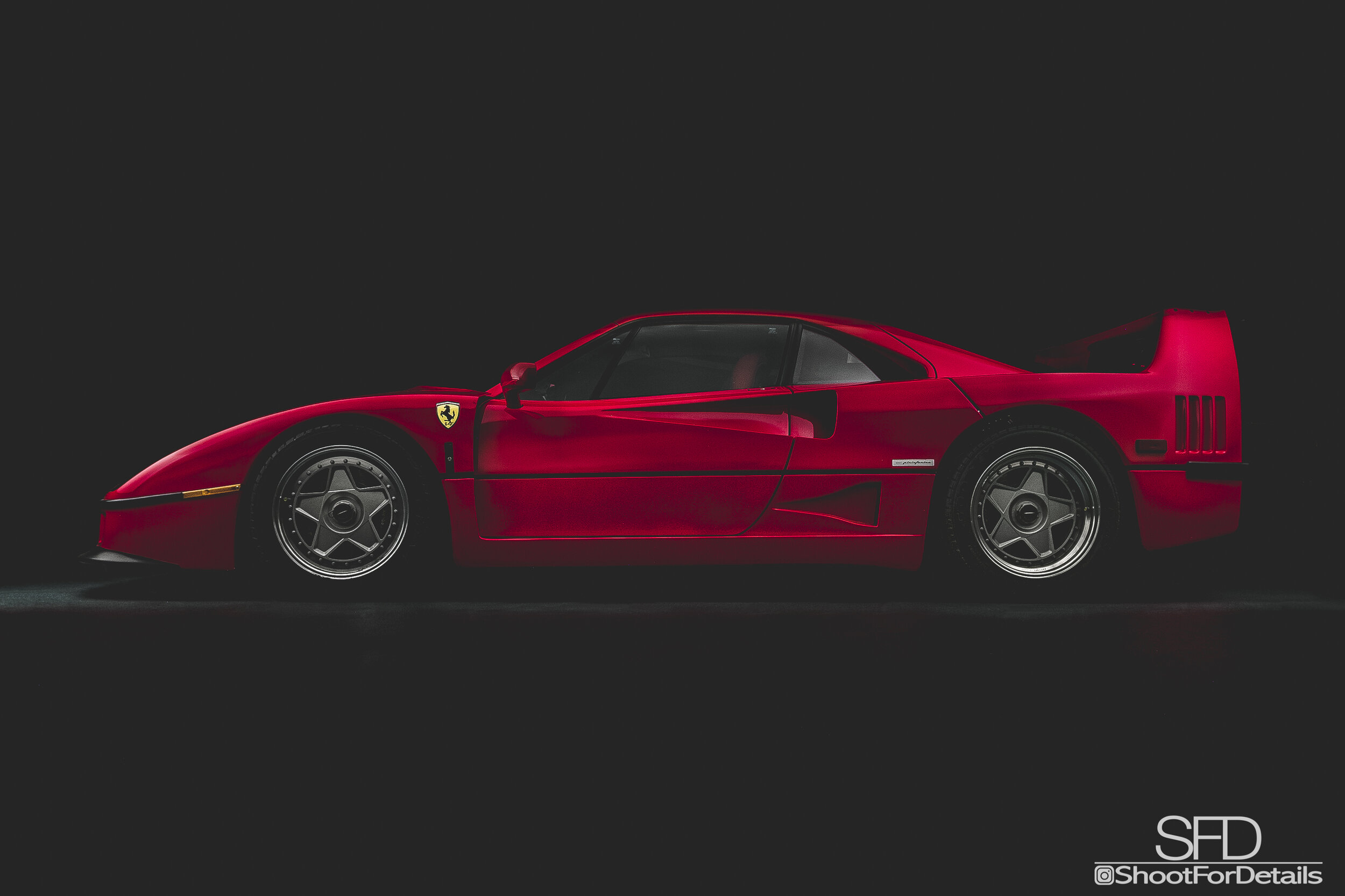 Ferrari F40 — Shoot for Details