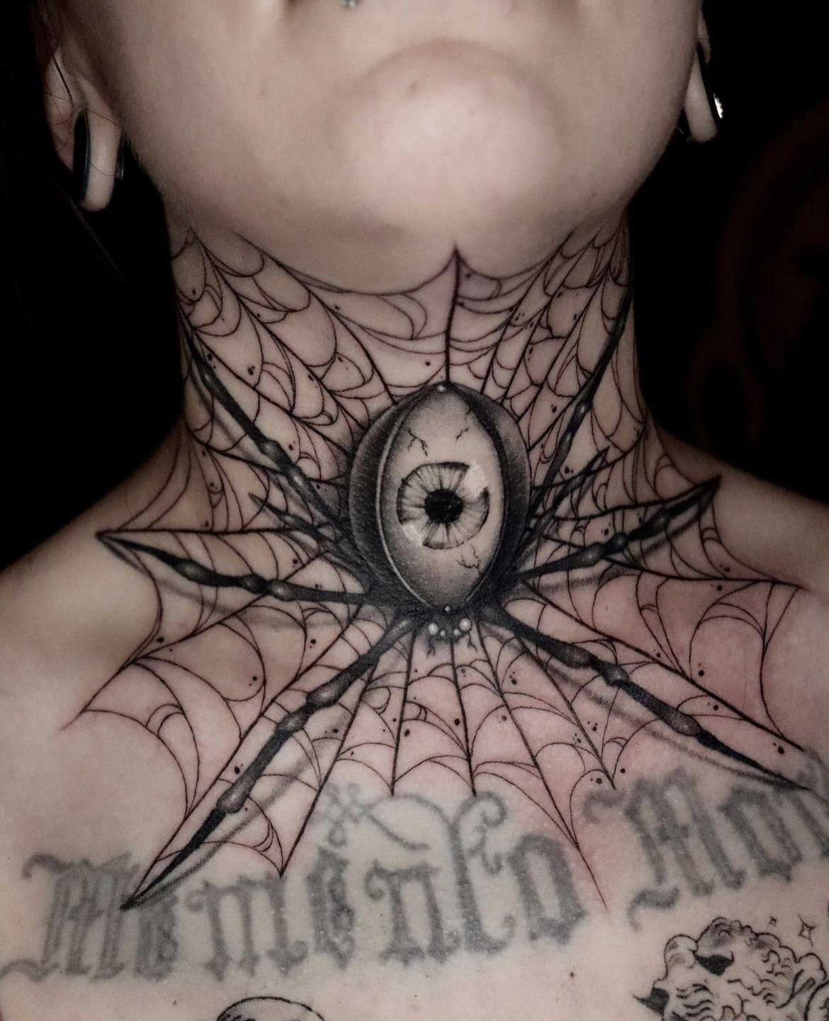 Spider I did on a lady's neck. 3D tattoos y'all woo! #tatt… | Flickr